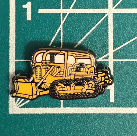 Cat D8 Dozer Enemal Pin